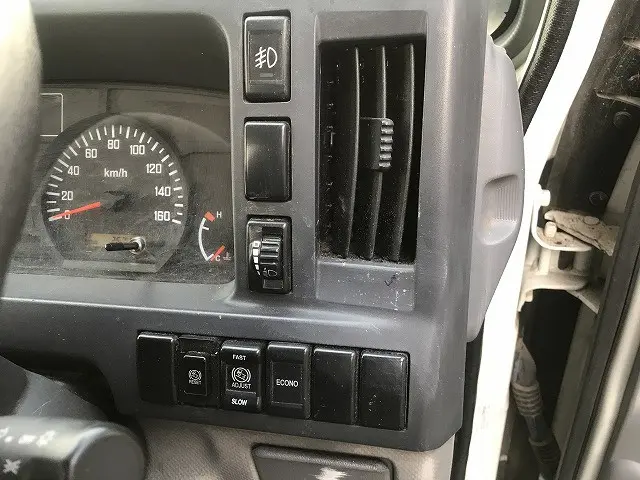 いすゞ エルフ TRG-NKR85A(2WD)の写真31