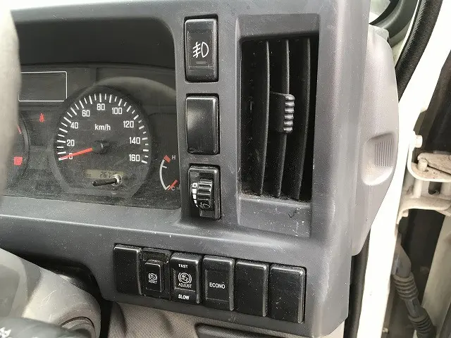いすゞ エルフ TRG-NKR85A(2WD)の写真31