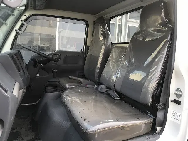 いすゞ エルフ TRG-NKR85A(2WD)の写真33