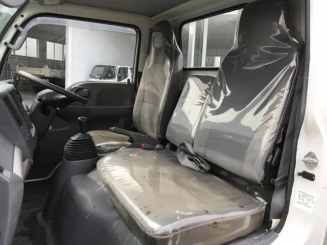 いすゞ エルフ TRG-NKR85A(2WD)の写真34