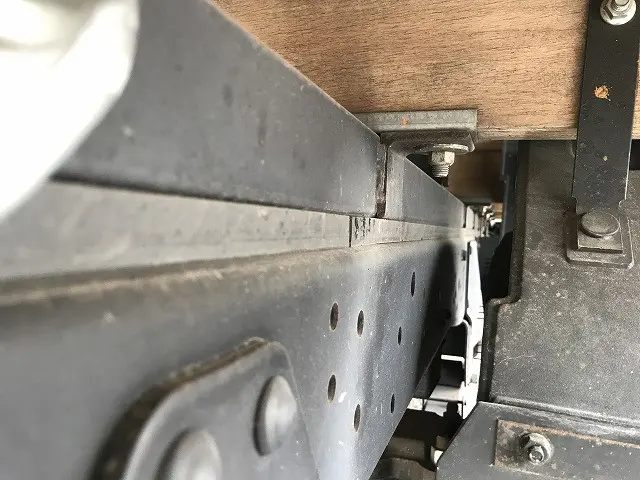 いすゞ エルフ TRG-NKR85A(2WD)の写真37