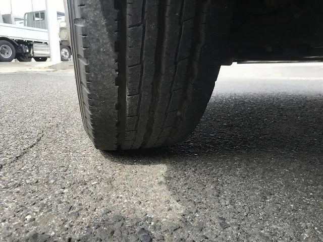 いすゞ エルフ TRG-NKR85A(2WD)の写真46