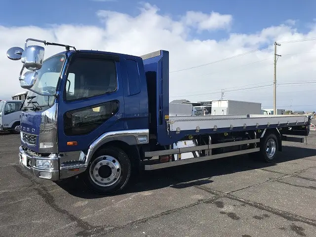 三菱 ファイター 2KG-FK62FY(2WD)の写真1