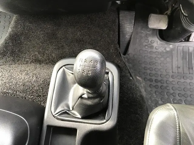 三菱 ファイター 2KG-FK62FY(2WD)の写真27