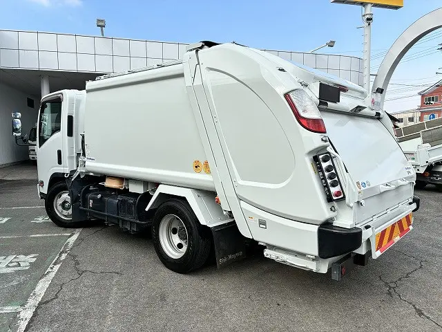 いすゞ エルフ 2PG-NPR88YNの写真6