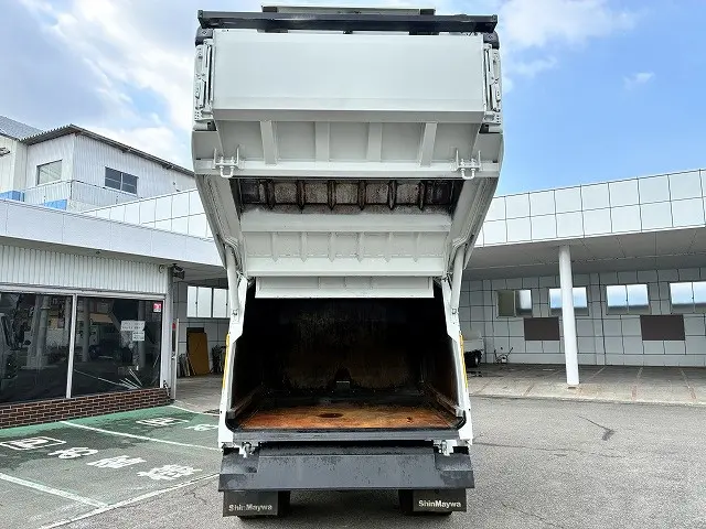 いすゞ エルフ 2PG-NPR88YNの写真14