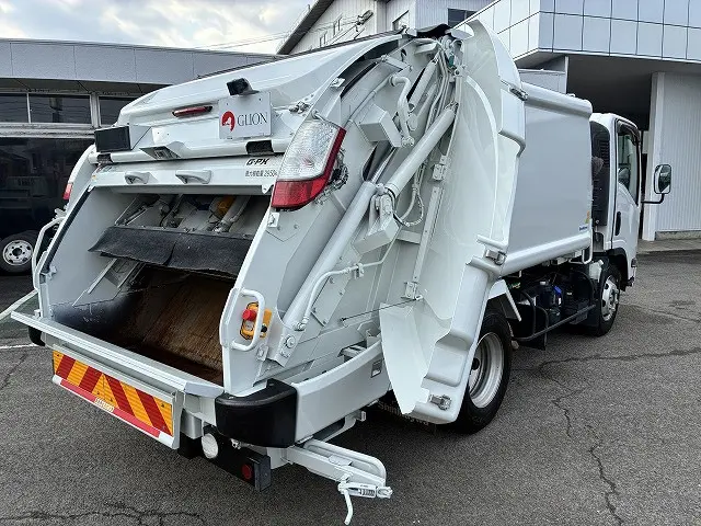 いすゞ エルフ 2PG-NPR88YNの写真17