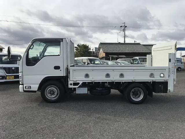 いすゞ エルフ TRG-NJR85A(2WD)の写真7