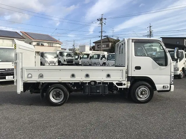 いすゞ エルフ TRG-NJR85A(2WD)の写真8