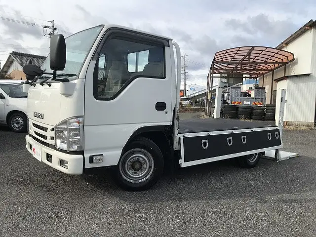 いすゞ エルフ TRG-NJR85A(2WD)の写真9