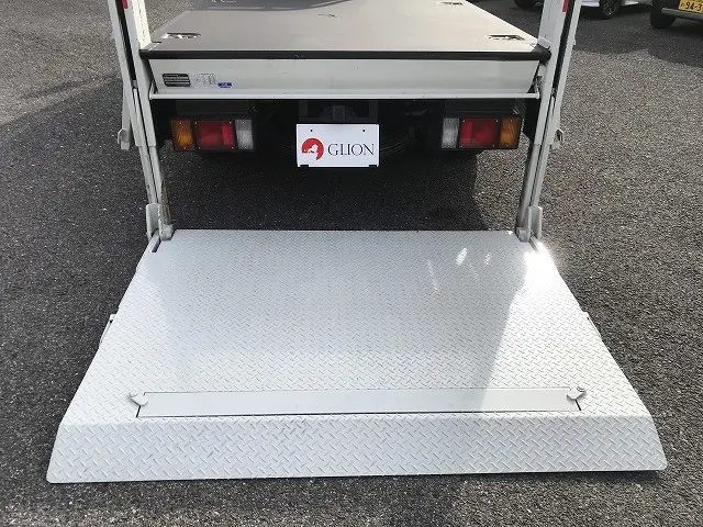 いすゞ エルフ TRG-NJR85A(2WD)の写真17