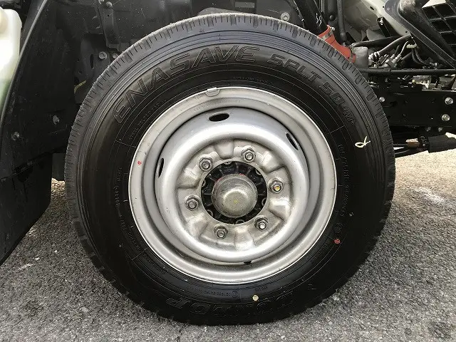 いすゞ エルフ TRG-NJR85A(2WD)の写真31