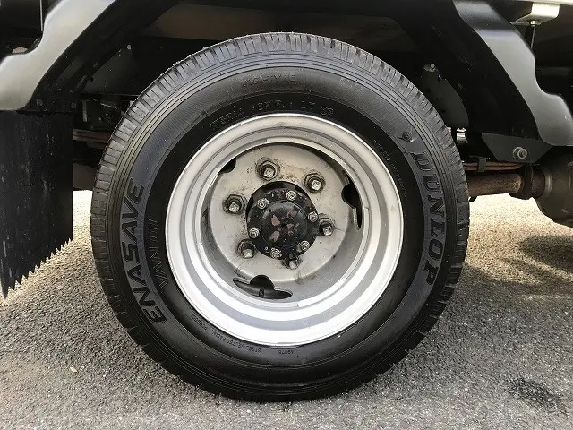 いすゞ エルフ TRG-NJR85A(2WD)の写真32