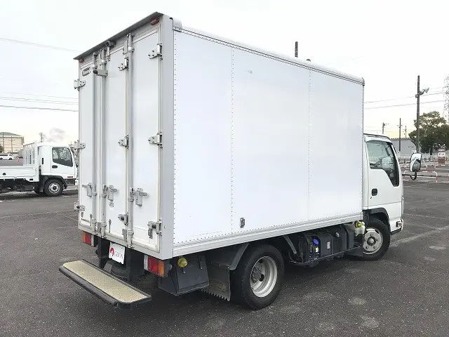 いすゞ エルフ 2RG-NHR88AN(2WD)の写真6