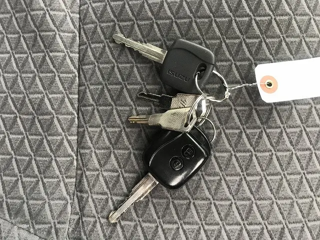 いすゞ エルフ 2RG-NHR88AN(2WD)の写真29