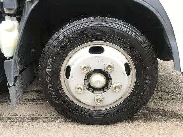 いすゞ エルフ 2RG-NHR88AN(2WD)の写真30