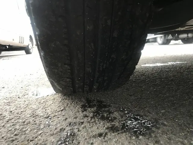 いすゞ エルフ 2RG-NHR88AN(2WD)の写真36