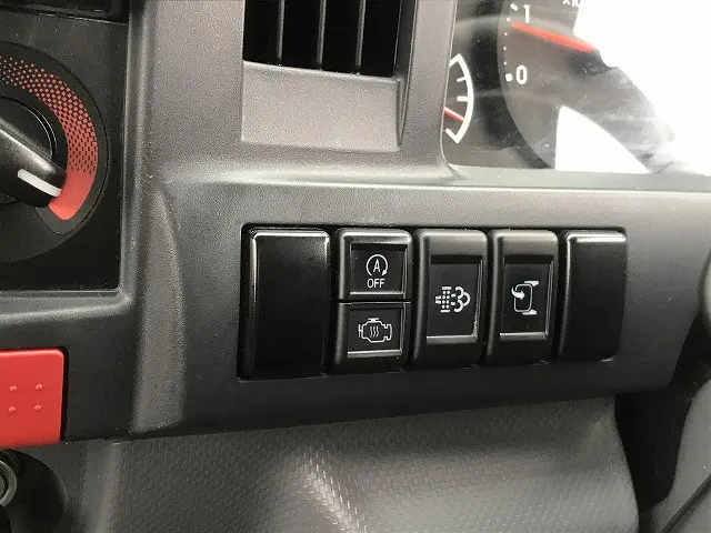 いすゞ エルフ 2RG-NHR88AN(2WD)の写真47