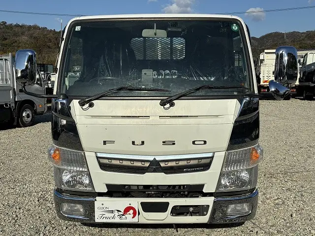 三菱 キャンター 2RG-FBA20(2WD)の写真2