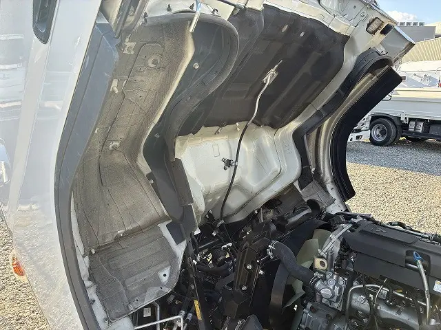 三菱 キャンター 2RG-FBA20(2WD)の写真20