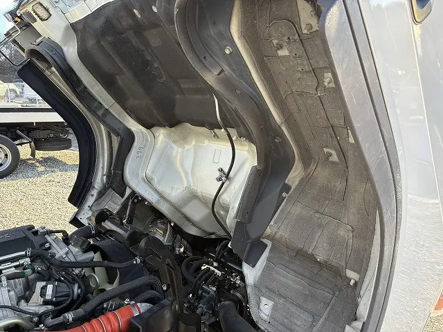 三菱 キャンター 2RG-FBA20(2WD)の写真23