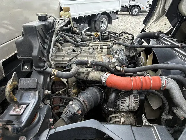 三菱 キャンター 2RG-FBA20(2WD)の写真49