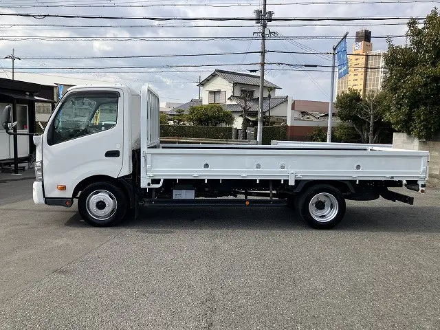 トヨタ ダイナ TPG-XZU710(2WD)の写真4