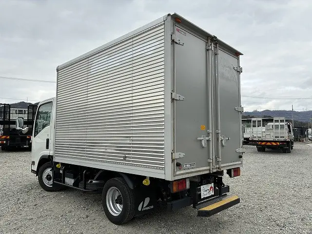 いすゞ エルフ 2RG-NLR88AN(2WD)の写真6