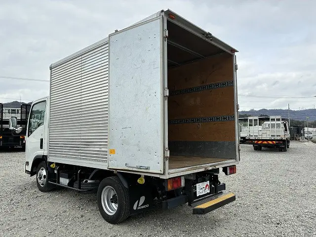 いすゞ エルフ 2RG-NLR88AN(2WD)の写真13