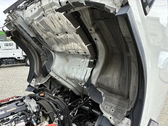 いすゞ エルフ 2RG-NLR88AN(2WD)の写真29