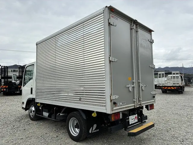 いすゞ エルフ 2RG-NLR88AN(2WD)の写真32