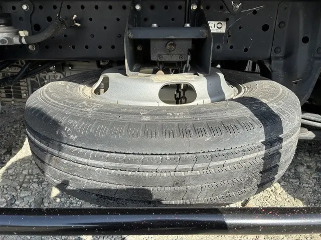 いすゞ エルフ 2RG-NLR88AN(2WD)の写真47