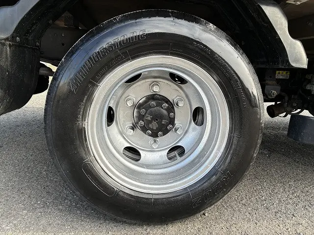 いすゞ エルフ 2RG-NPR88AR(2WD)の写真27