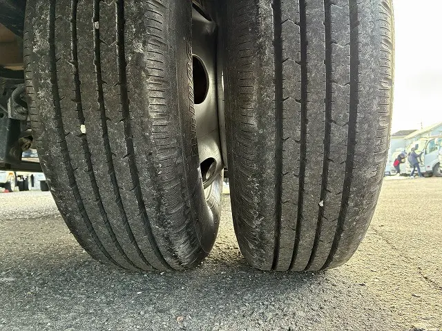 いすゞ エルフ 2RG-NPR88AR(2WD)の写真28