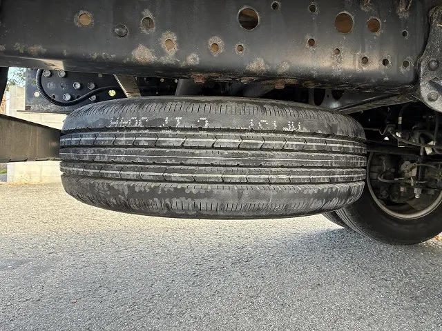 いすゞ エルフ 2RG-NPR88AR(2WD)の写真29