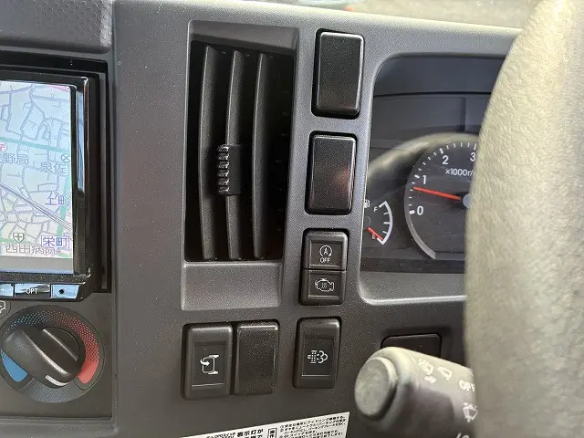 いすゞ エルフ 2RG-NPR88AR(2WD)の写真36