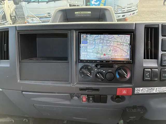 いすゞ エルフ 2RG-NPR88AR(2WD)の写真38