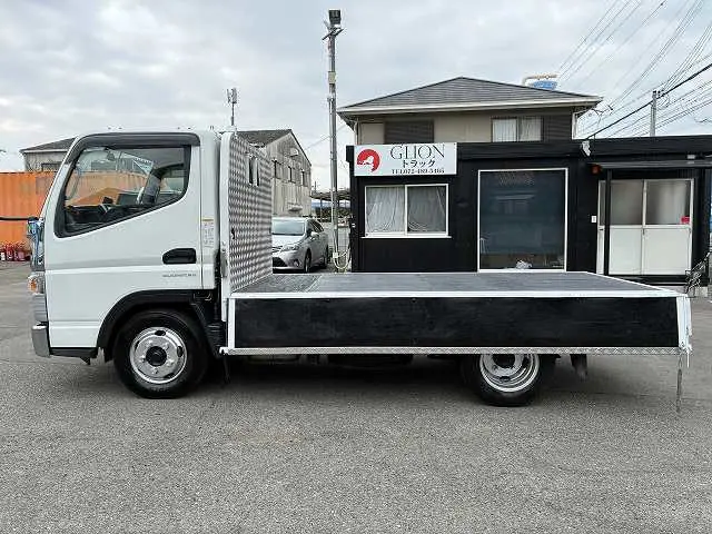 三菱 キャンター 2RG-FBA20(2WD)の写真11