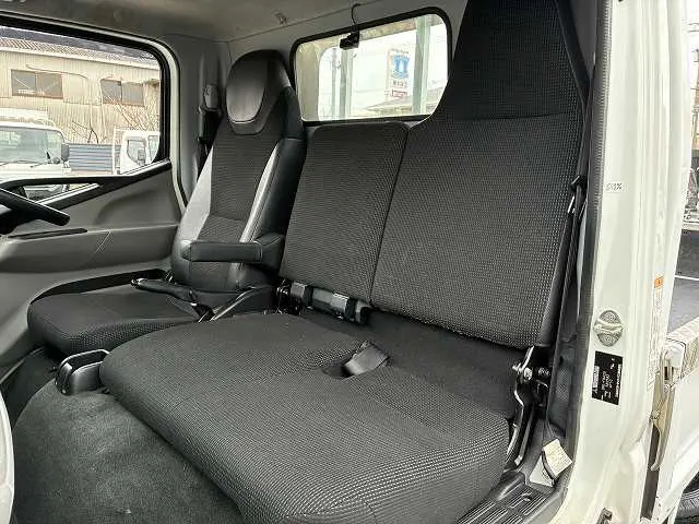 三菱 キャンター 2RG-FBA20(2WD)の写真36