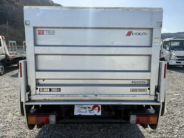 トヨタ ダイナ 2RG-XZU605(2WD)の写真7