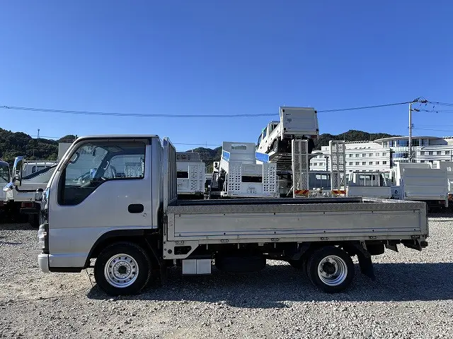 日産 アトラス KR-AHR69(2WD)の写真4