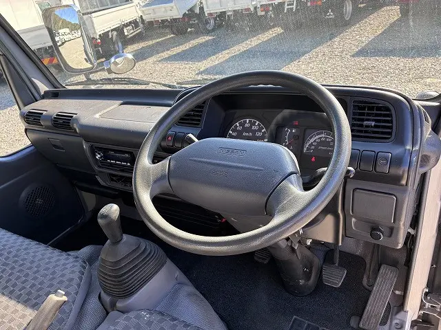 日産 アトラス KR-AHR69(2WD)の写真25