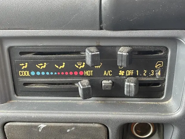 日産 アトラス KR-AHR69(2WD)の写真36