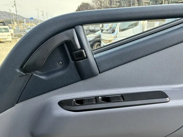 三菱 キャンター TKG-FEB80(2WD)の写真47