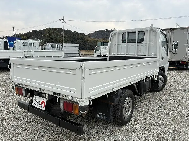 いすゞ エルフ BKG-NJR85A(2WD)の写真8
