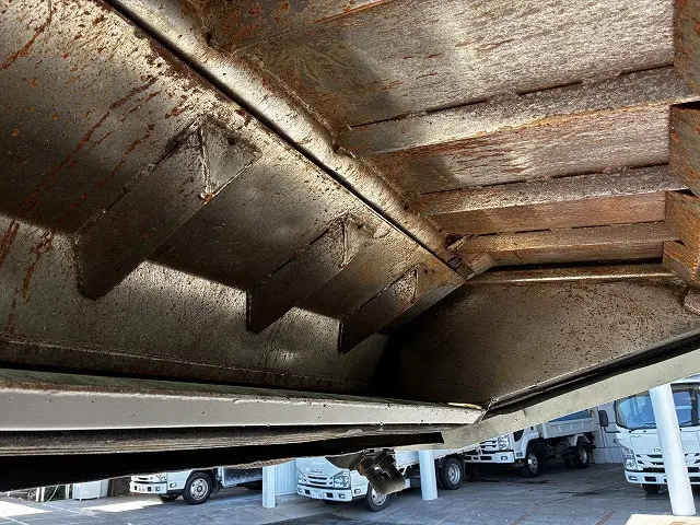 いすゞ エルフ TKG-NMR85AN(2WD)の写真40