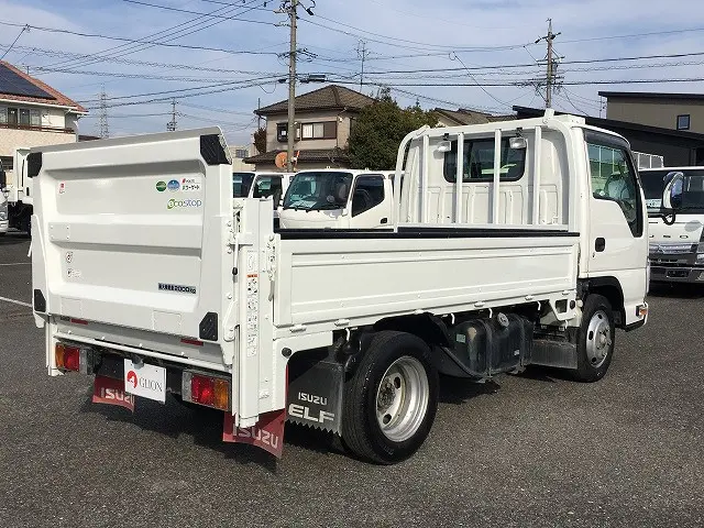 いすゞ エルフ TRG-NKR85A(2WD)の写真8