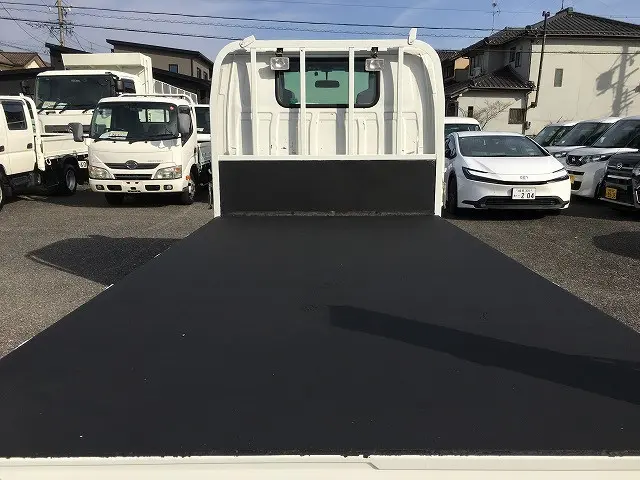 いすゞ エルフ TRG-NKR85A(2WD)の写真17