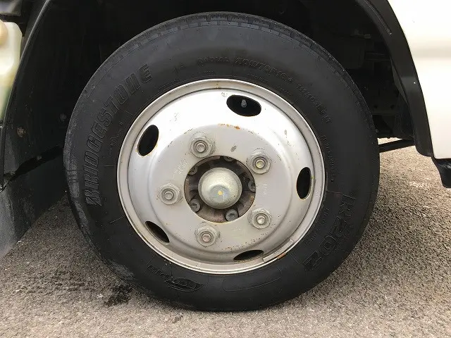 いすゞ エルフ TRG-NKR85A(2WD)の写真29