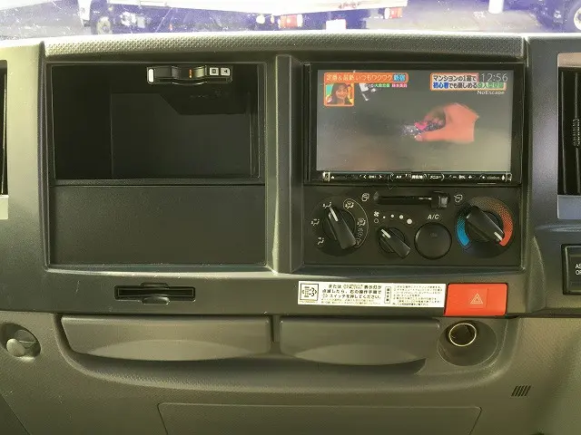 いすゞ エルフ TRG-NKR85A(2WD)の写真44